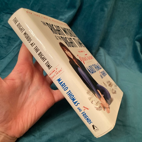 Marlo Thomas Book Right Words at the Right Time Volume 2 Vintage Hardback - Picture 4 of 13